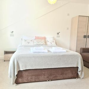 The Torland - Paignton Seafront - Free Parking, All Rooms En-Suite